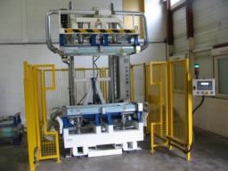 Presse hydraulique injection polyuréthane